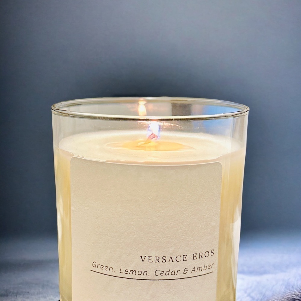 Versace Eros Men 9oz-Green, Lemon, Cedar & Amber‎ Candle - Picture 3 of 4
